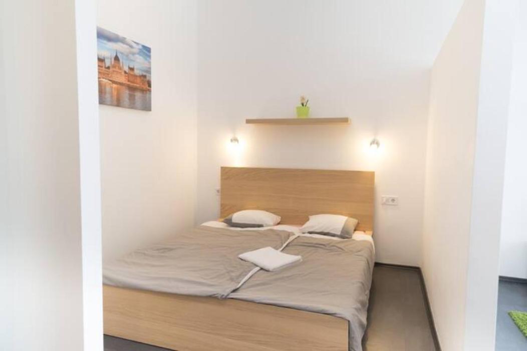 Hi-Bp Sunny Home Apartments In The Heart Of Budapest Esterno foto