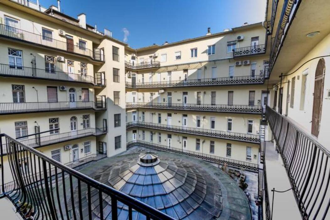 Hi-Bp Sunny Home Apartments In The Heart Of Budapest Esterno foto