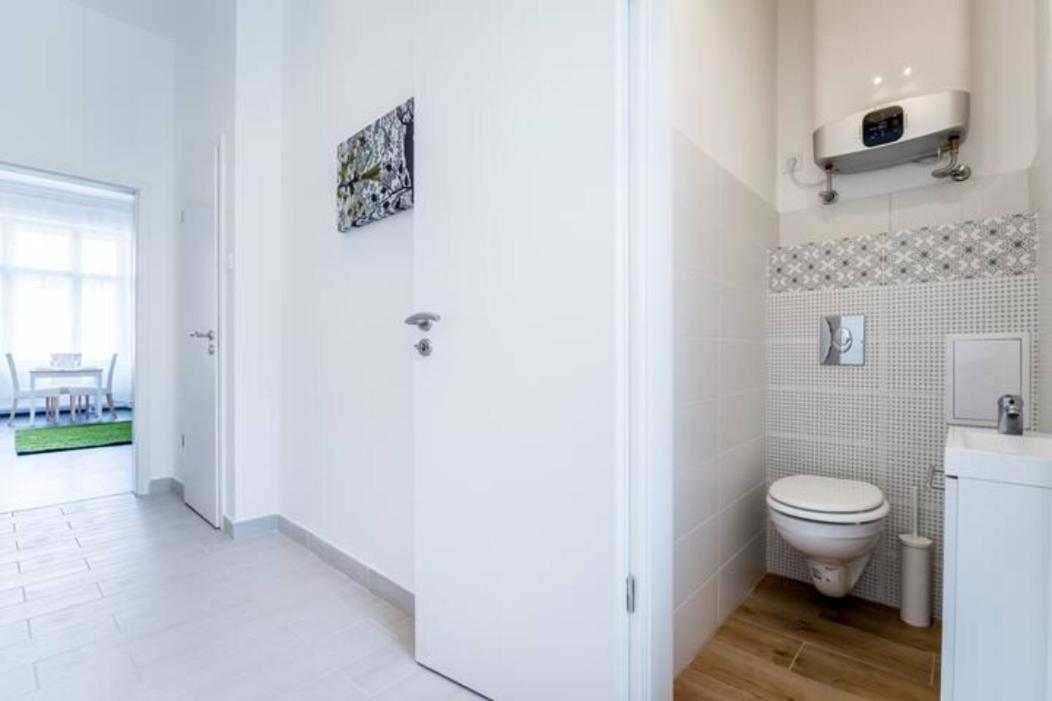 Hi-Bp Sunny Home Apartments In The Heart Of Budapest Esterno foto