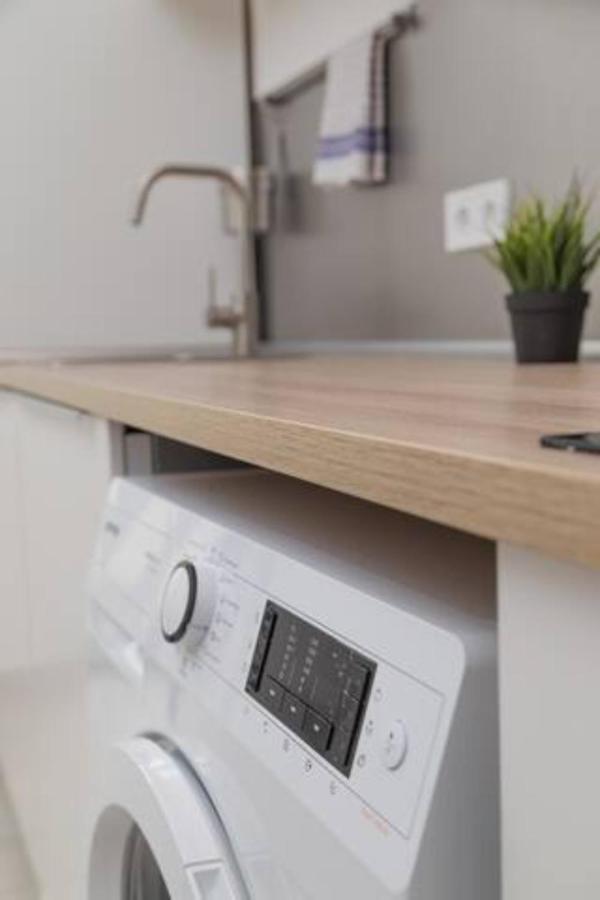 Hi-Bp Sunny Home Apartments In The Heart Of Budapest Esterno foto