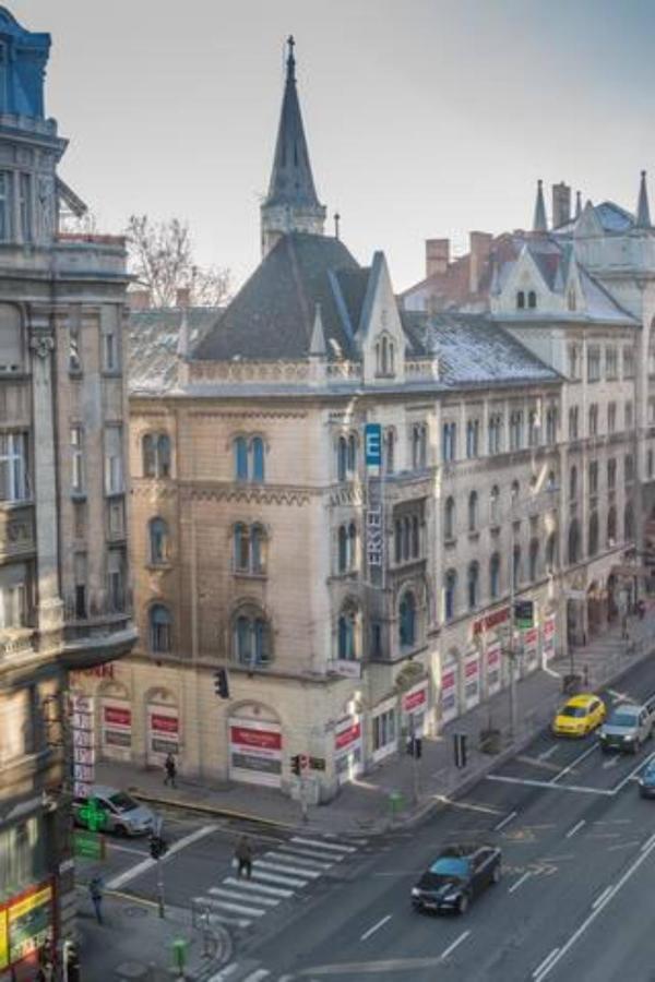 Hi-Bp Sunny Home Apartments In The Heart Of Budapest Esterno foto